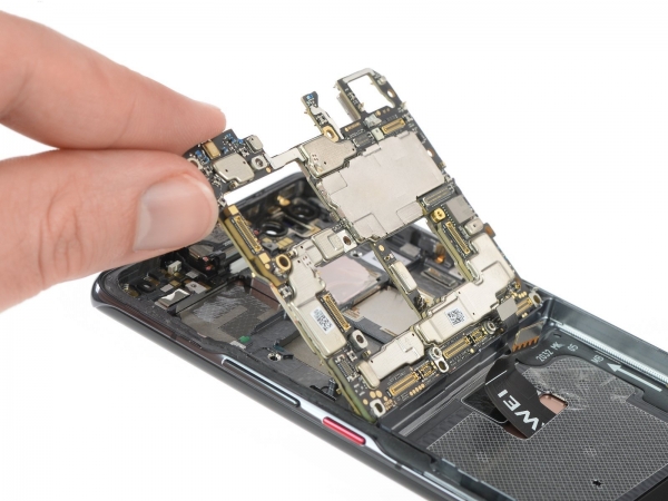Huawei Mate 40 Pro провалил тест на ремонтопригодность