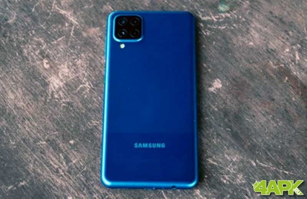 Обзор Samsung Galaxy A12: слабый смартфон с мощной батареей