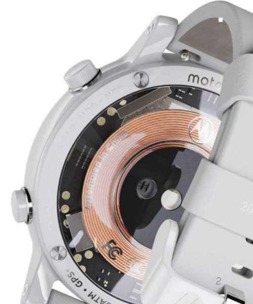 Motorola выпустит три модели умных часов