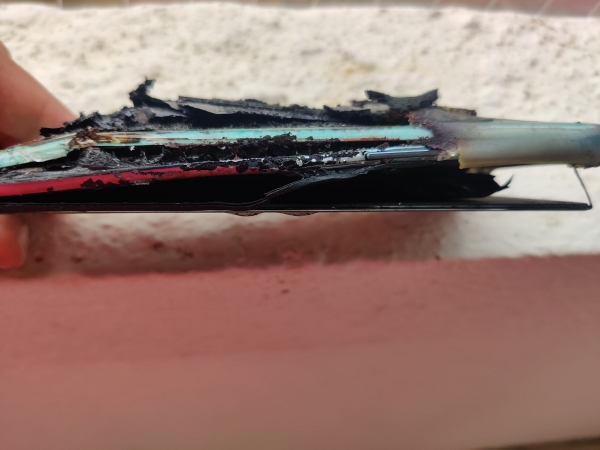 OnePlus Nord 2 взорвался, навредив женщине