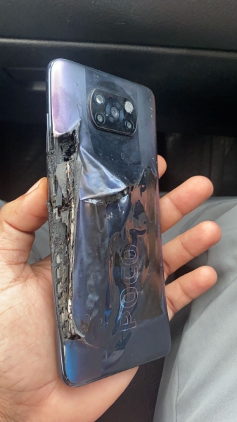 Бюджетный Xiaomi взорвался во время зарядки