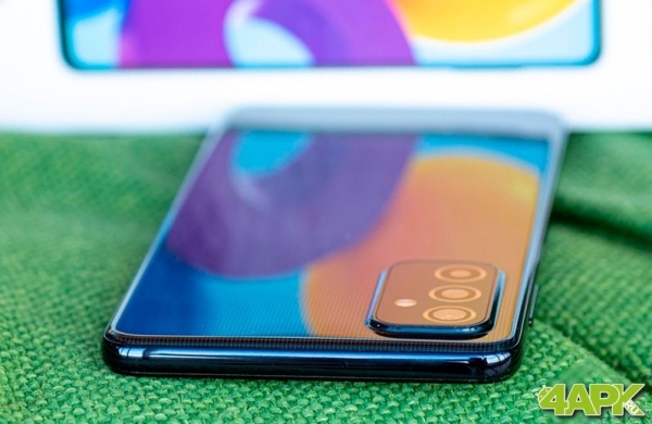 Обзор Samsung Galaxy M52 5G: смартфон с самым необходимым на борту
