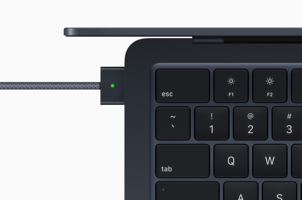 MacBook Air на Apple M2: Первый взгляд и тесты