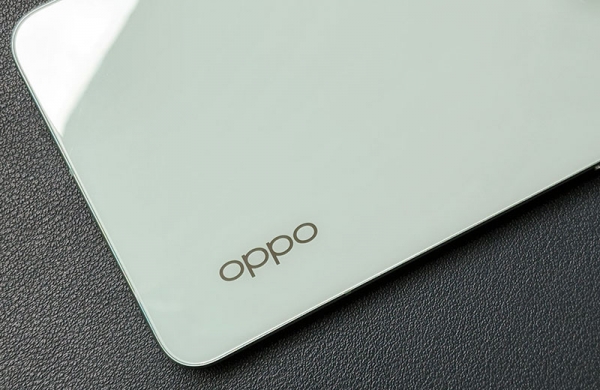 Обзор Oppo Reno 8 Pro: стильный смартфон с флагманским набором
