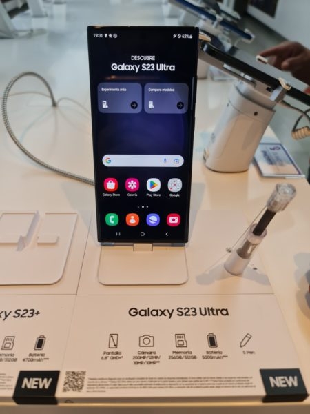 Samsung Galaxy S23 Ultra поставили на прилавки раньше срока