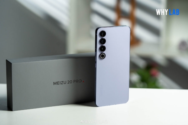 Meizu 20 Pro: первые фото в новой расцветке