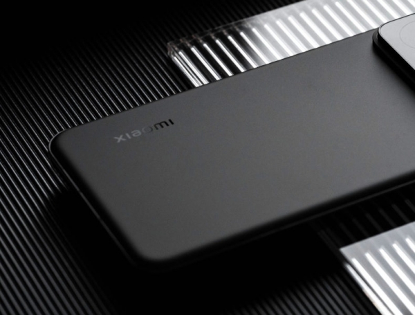 Xiaomi 15 и 15 Pro причисляют увеличенную батарею нового типа