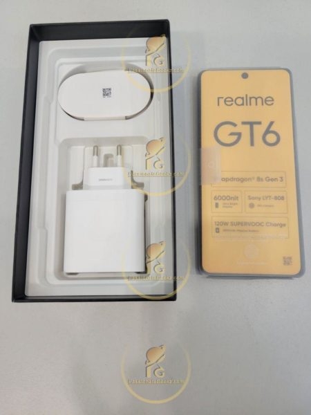 Начинка Realme GT6 и распаковка задолго до анонса